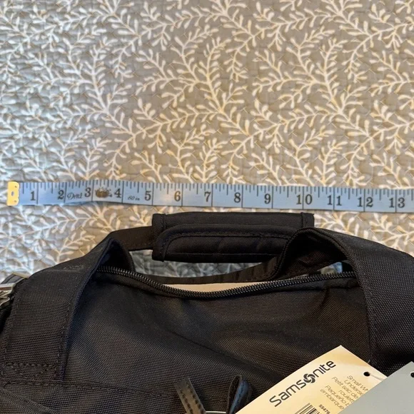 NWT Samsonite Black Ladies Travel Kit with Original Tags - Picture 5 of 9